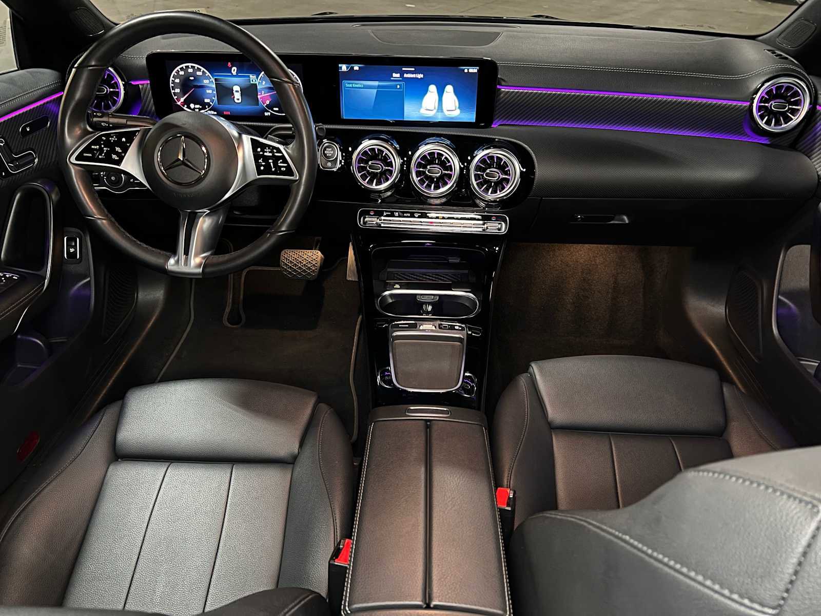 Used 2025 Mercedes-Benz CLA 250 4MATIC image 40