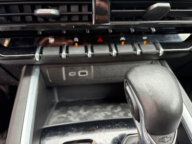 Used 2024 Chevrolet Colorado LT image 33