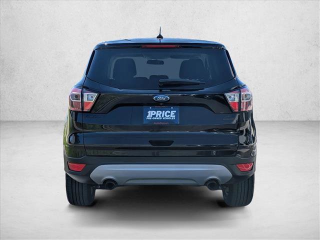 Used 2017 Ford Escape SE image 6