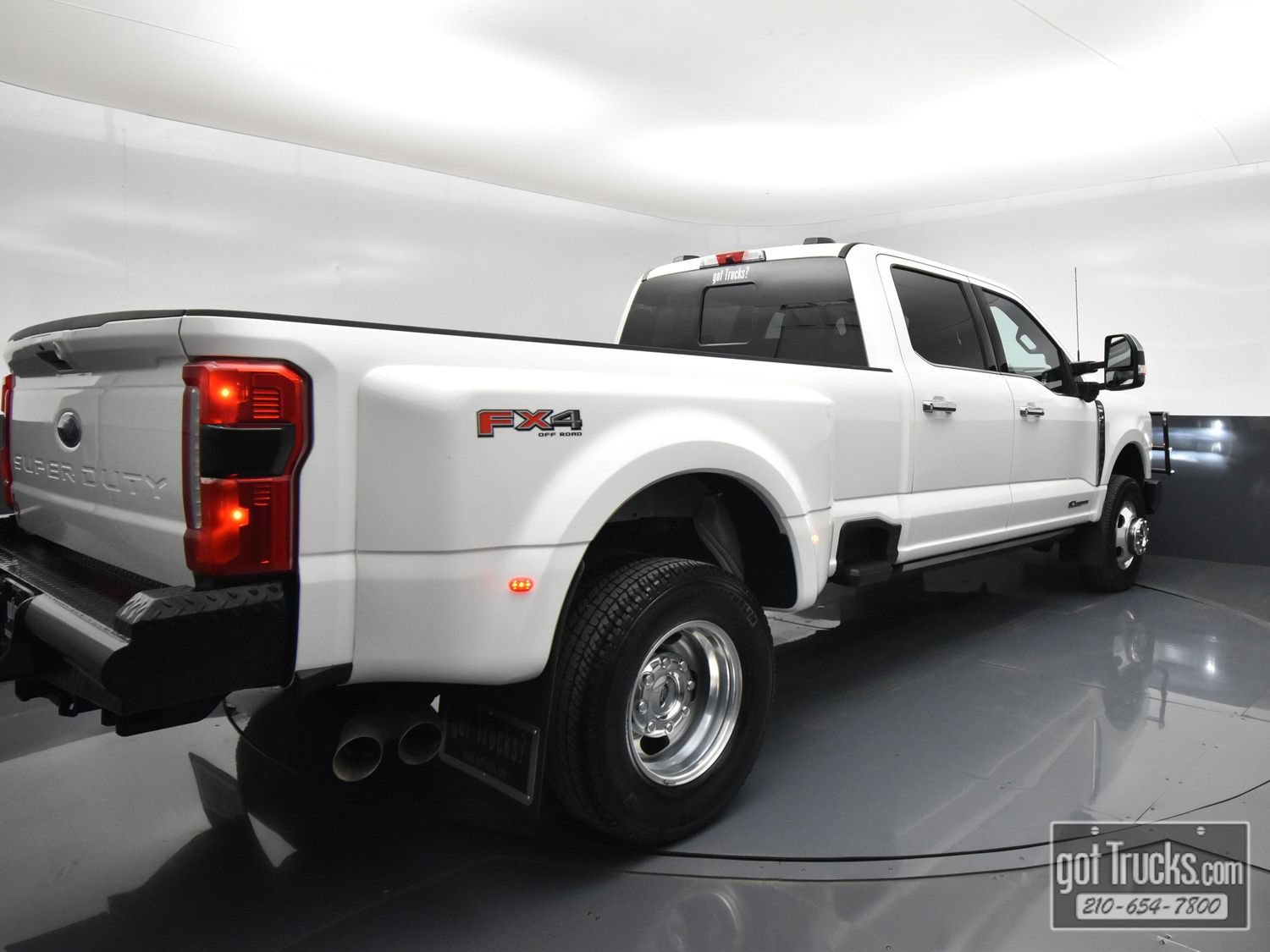 Used 2024 Ford F350 Lariat w/ Lariat Ultimate Package AWD/4WD image 51