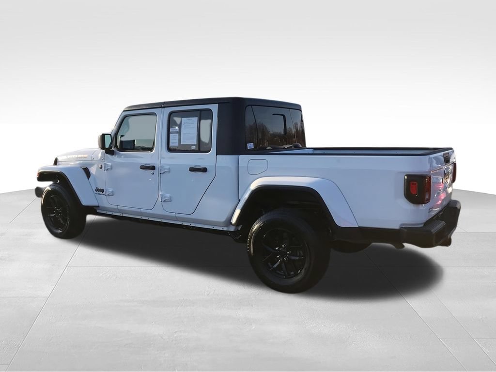 Used 2022 Jeep Gladiator Sport AWD/4WD image 6