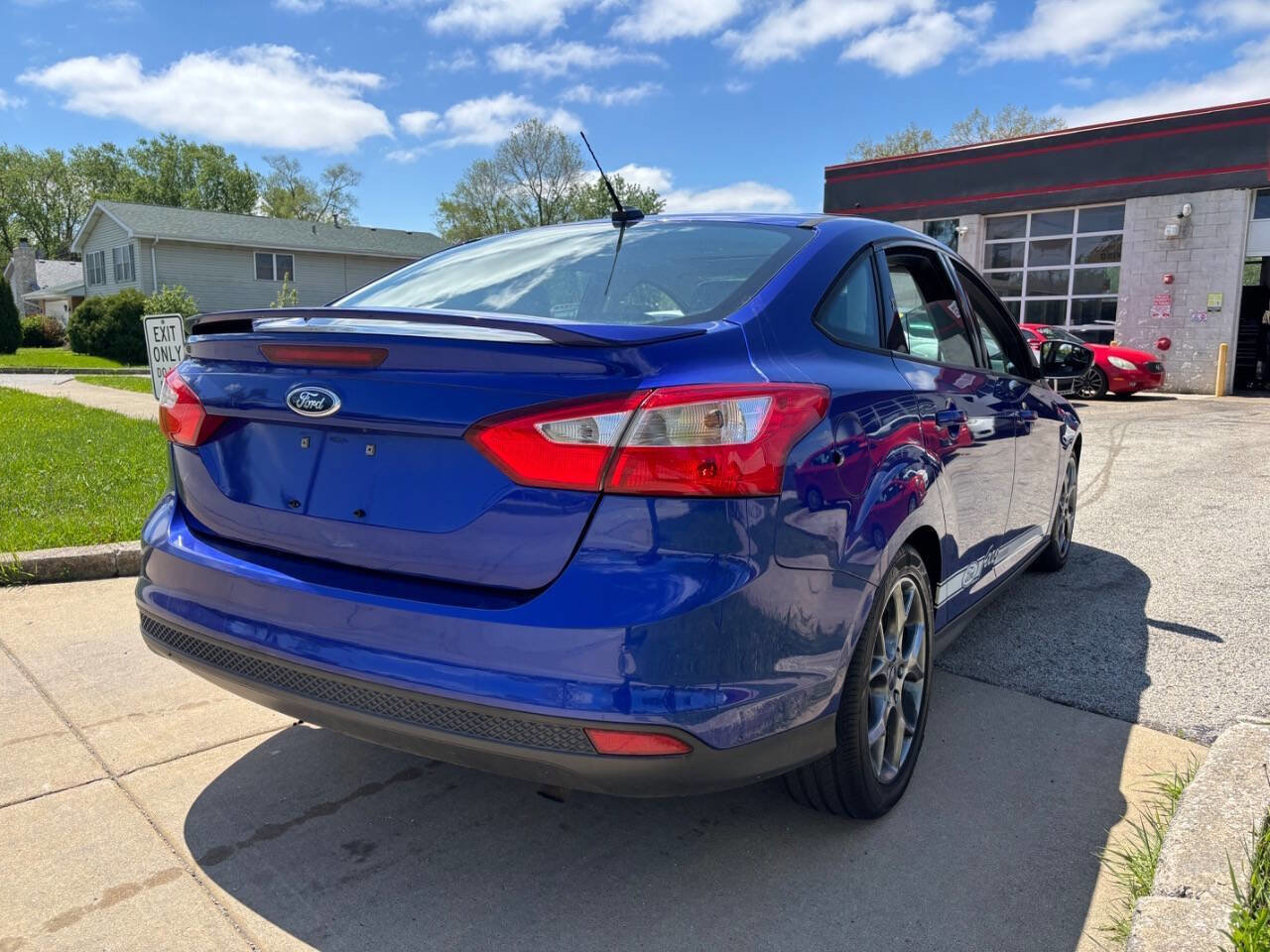 Used 2014 Ford Focus SE w/ Equipment Group 201A FWD image 14