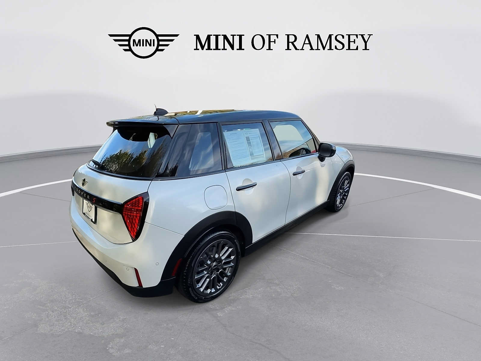 Used 2026 MINI Cooper S FWD image 8