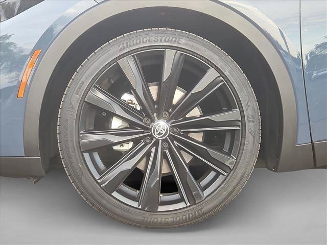 Certified 2026 Toyota Crown AWD/4WD image 30