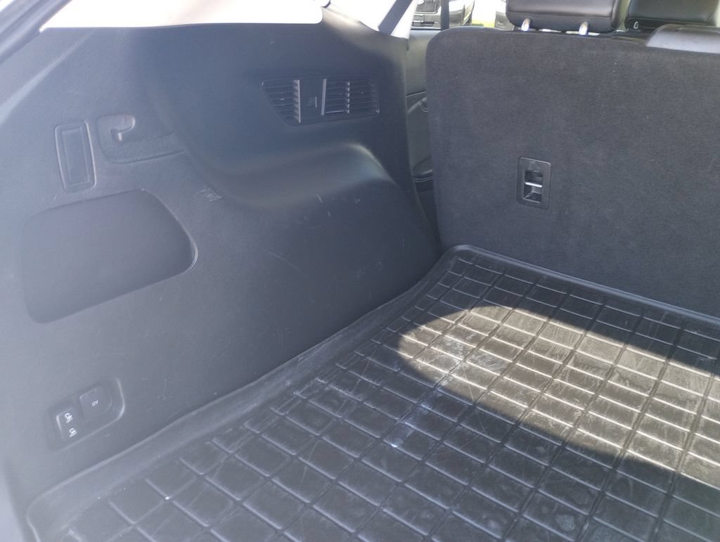 Used 2020 Ford Edge Titanium FWD image 15