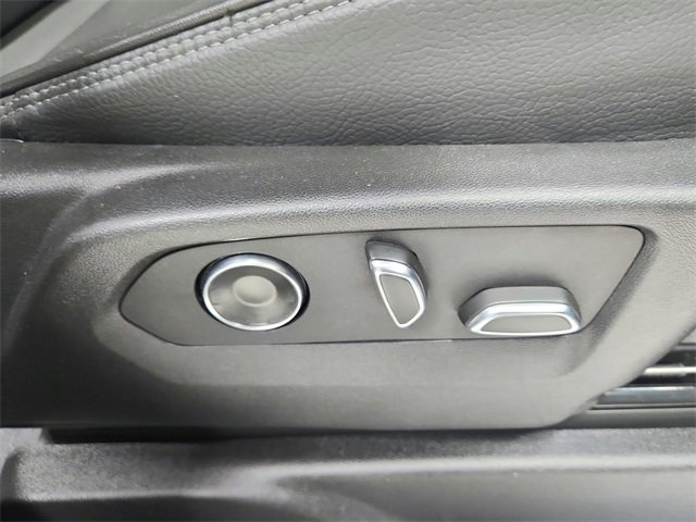 Used 2024 GMC Yukon Denali image 41