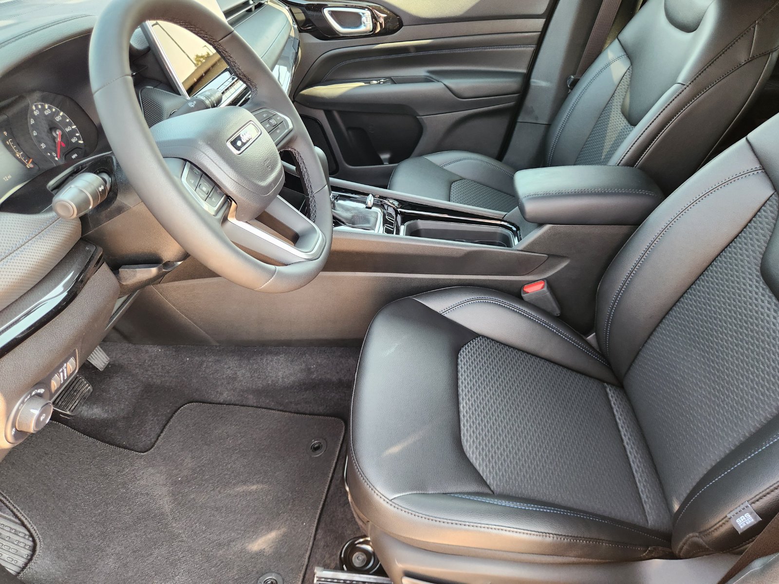 New 2026 Jeep Compass Latitude AWD/4WD image 12