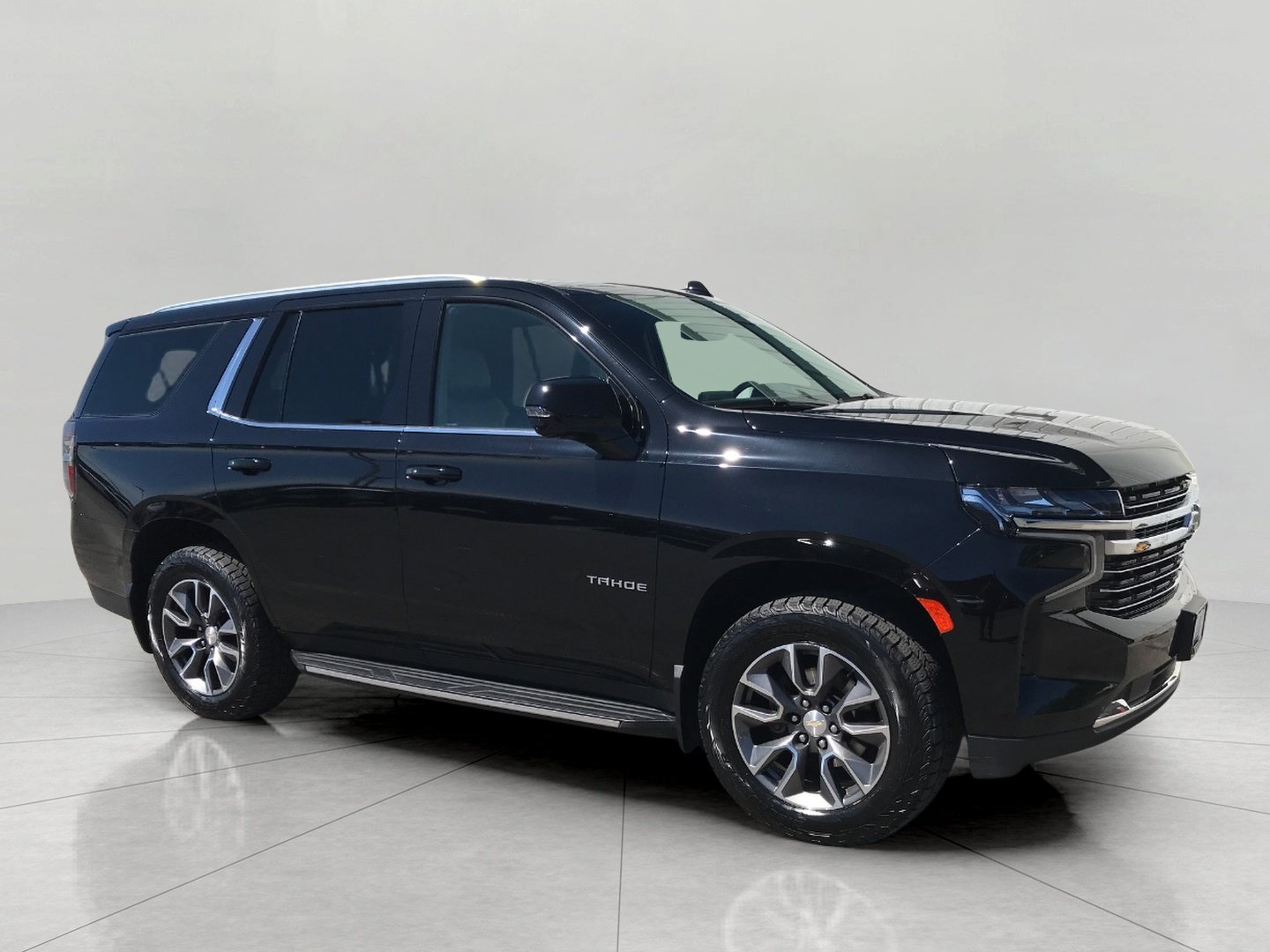 Used 2021 Chevrolet Tahoe LT w/ LT Signature Package AWD/4WD image 1