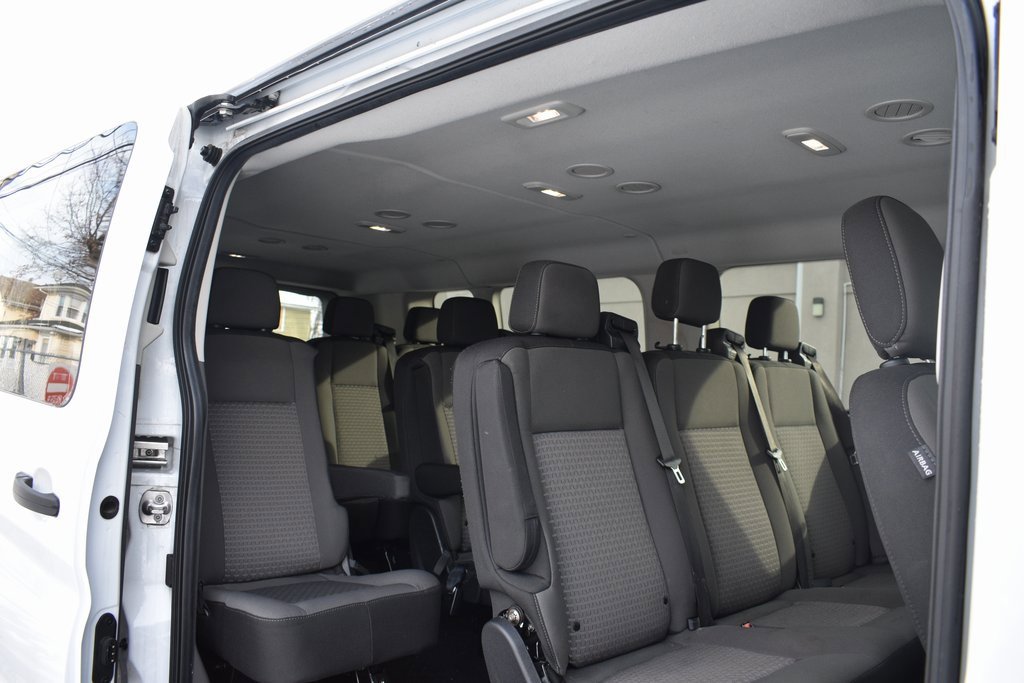 Used 2023 Ford Transit 350 XLT image 25