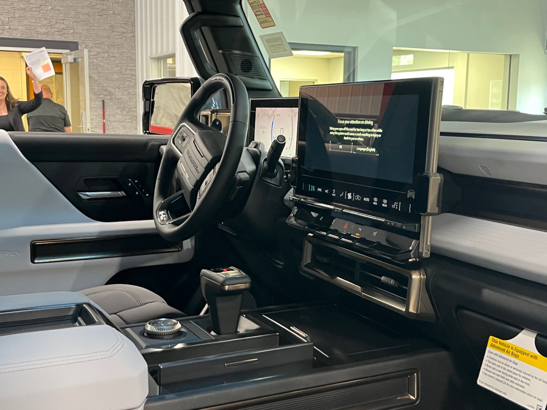 New 2025 GMC Hummer EV 2X image 10