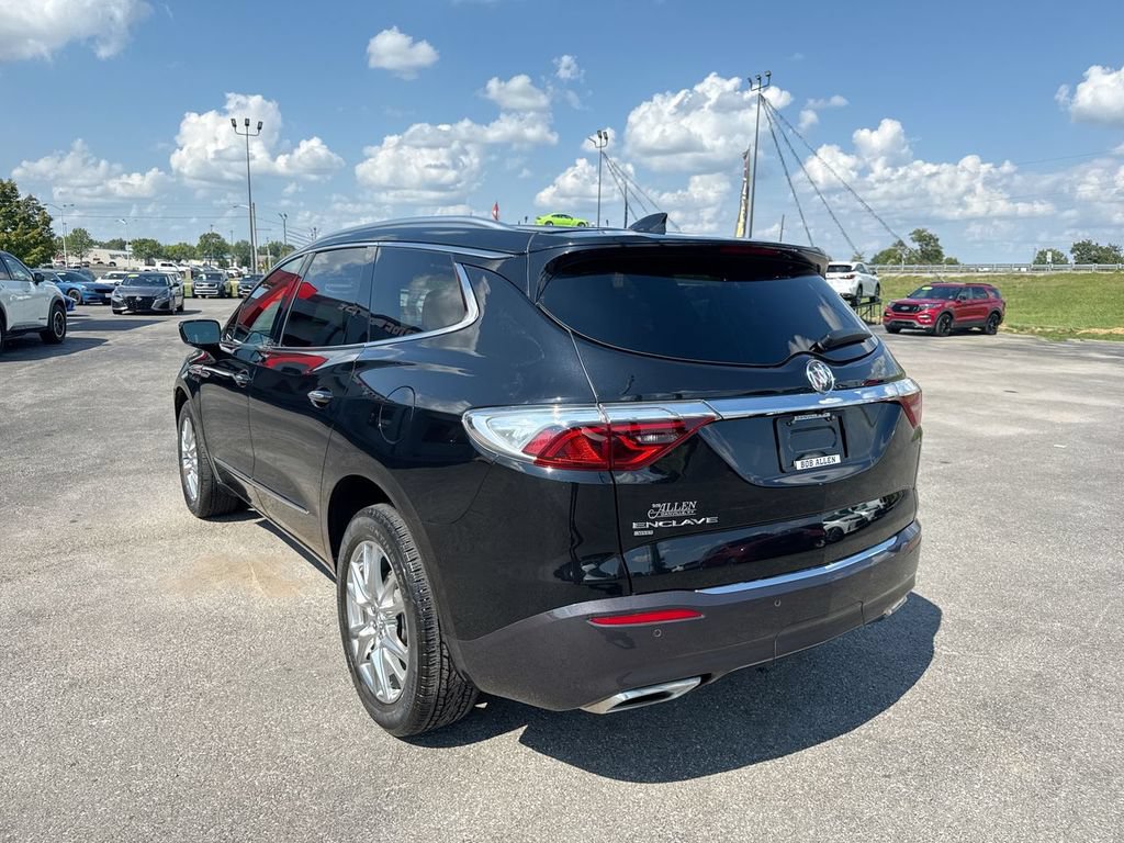 Used 2023 Buick Enclave Essence w/ Experience Buick Package AWD/4WD image 12