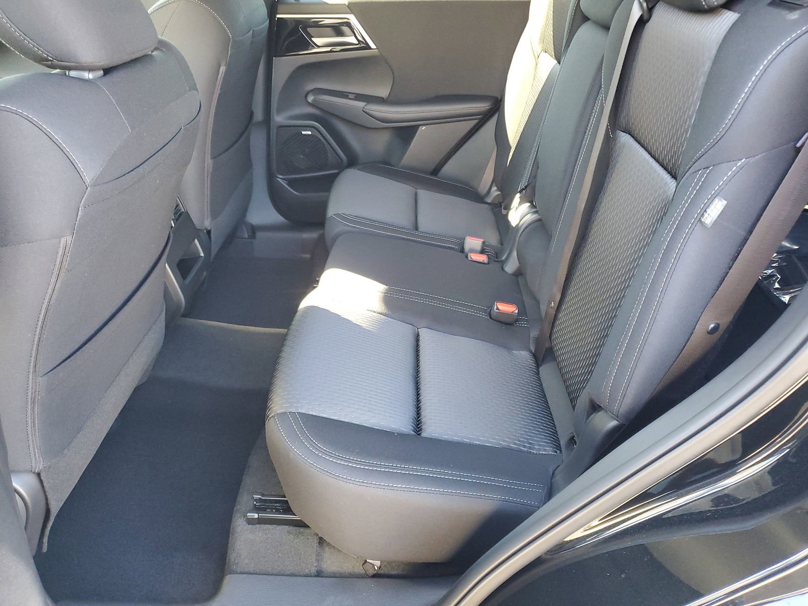 New 2026 Mitsubishi Outlander ES image 20