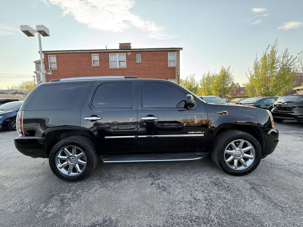 Used 2011 GMC Yukon Denali image 6