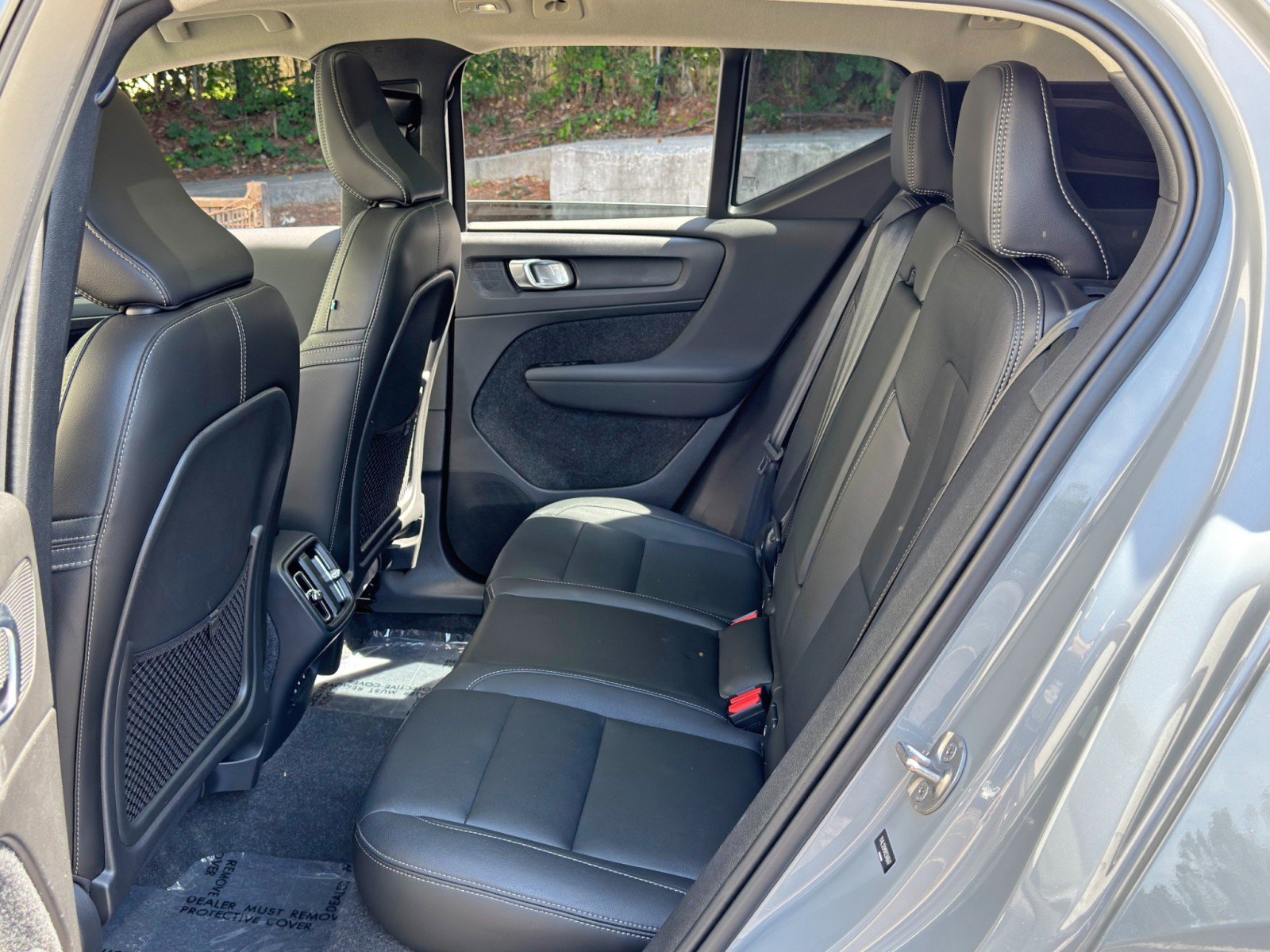Used 2024 Volvo XC40 B5 Ultimate w/ Protection Package Premier AWD/4WD image 41