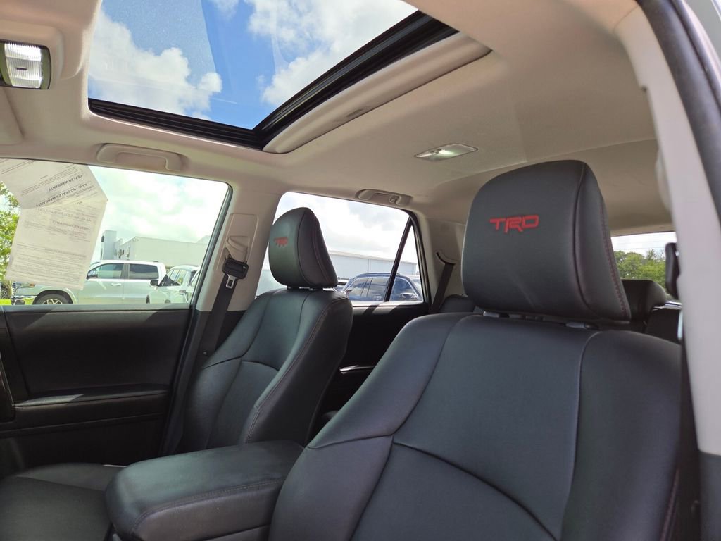 Used 2023 Toyota 4Runner TRD Off-Road Premium w/ Moonroof Package AWD/4WD image 23