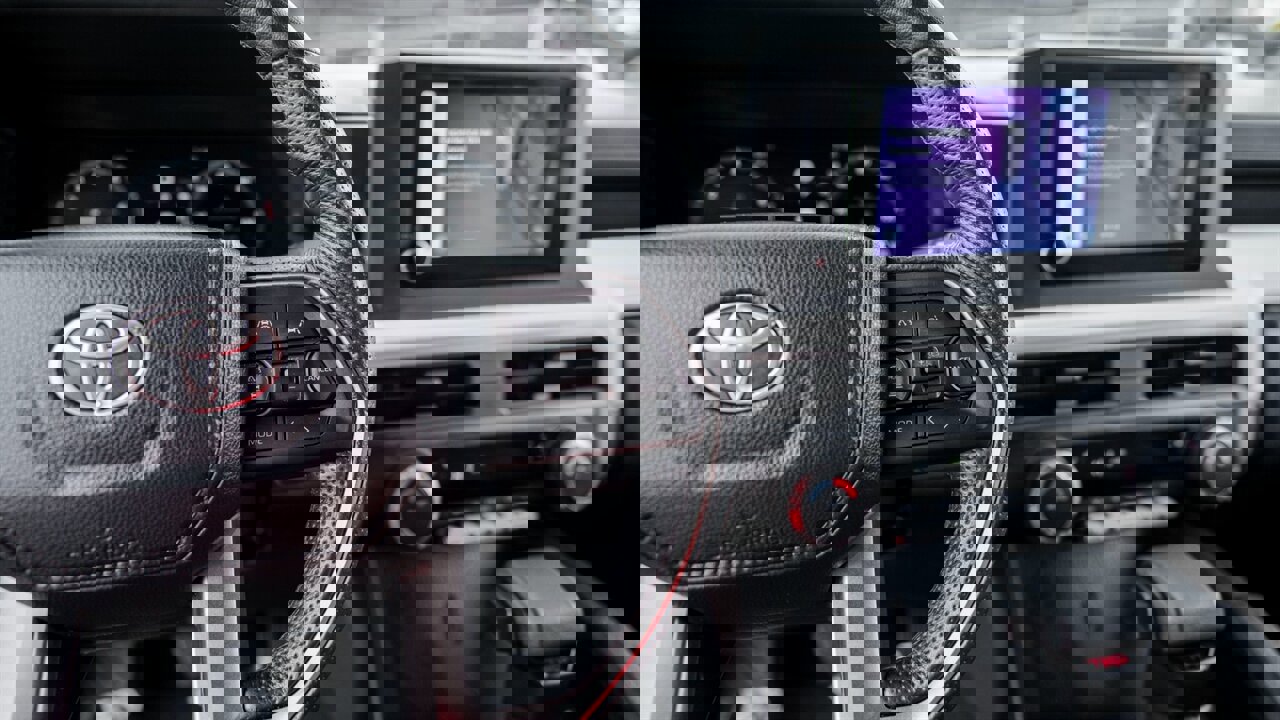 Used 2024 Toyota Tacoma TRD Off-Road image 27