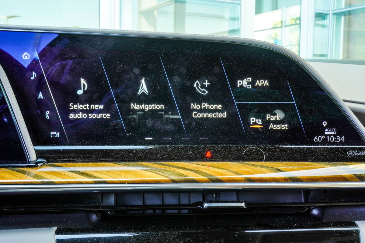 Used 2024 Cadillac Escalade ESV Sport Platinum w/ LPO, ONYX Package AWD/4WD image 23