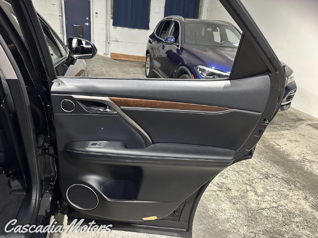 Used 2020 Lexus RX 450hL AWD w/ Premium Package image 25