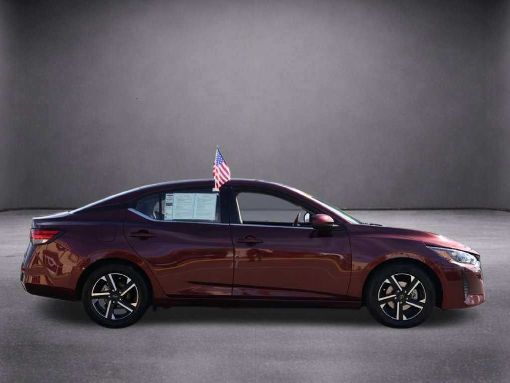 Used 2025 Nissan Sentra SV FWD image 3