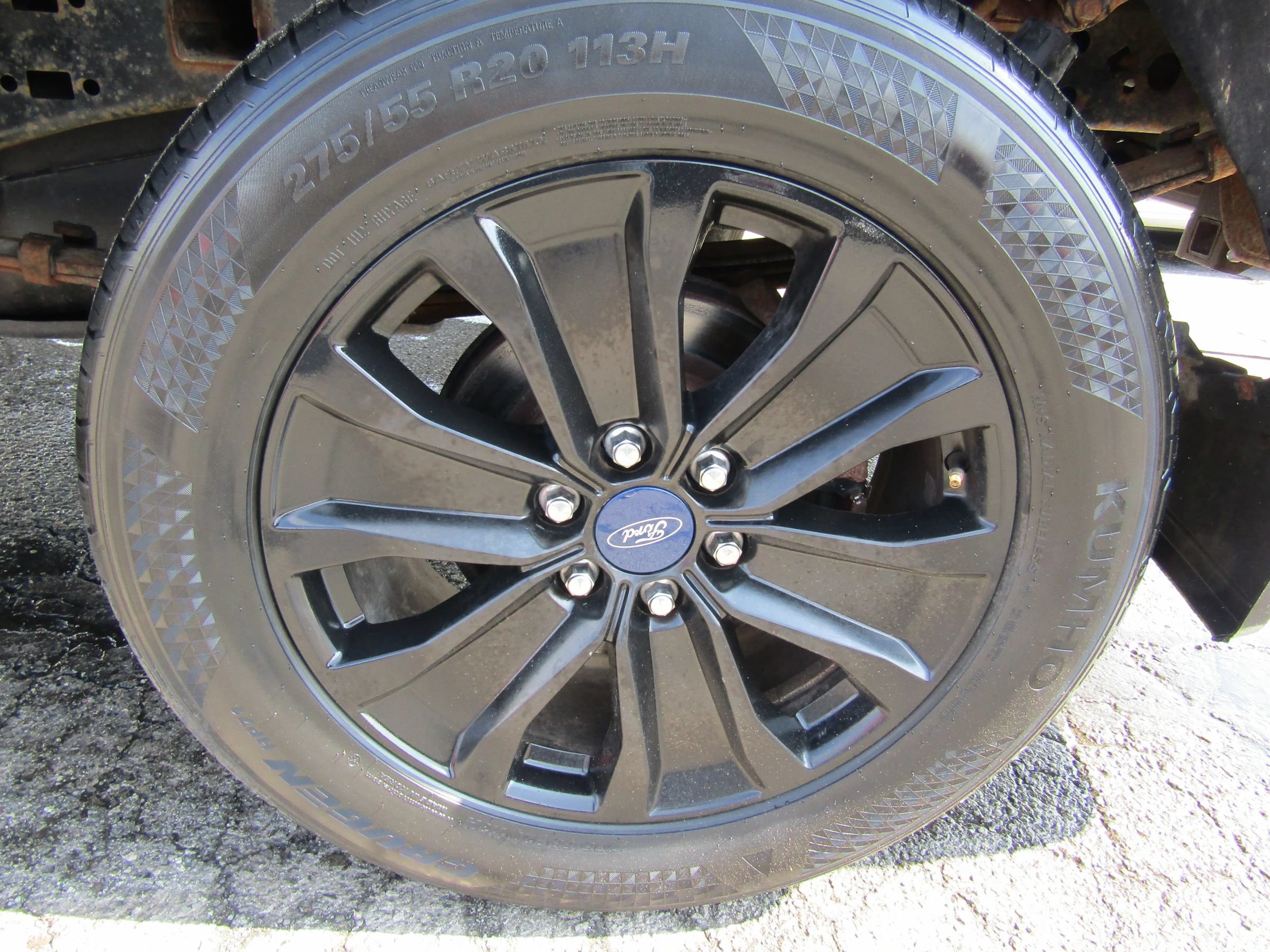 Used 2019 Ford F150 Lariat w/ Equipment Group 502A Luxury AWD/4WD image 43