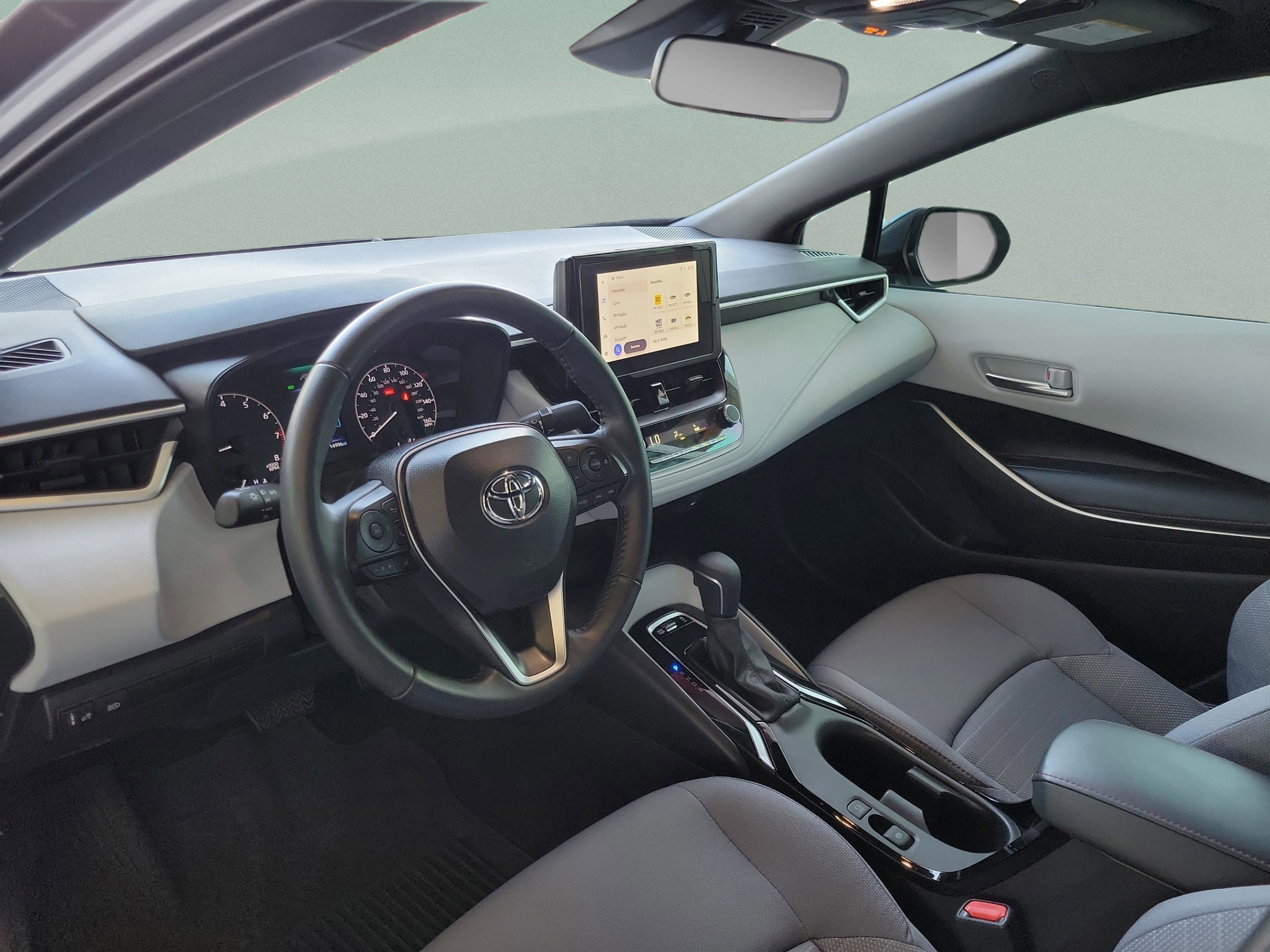 Certified 2025 Toyota Corolla SE image 19