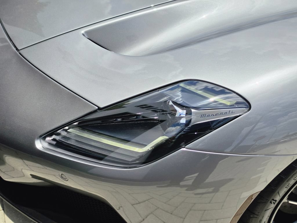 Used 2022 Maserati MC20 Coupe RWD image 10