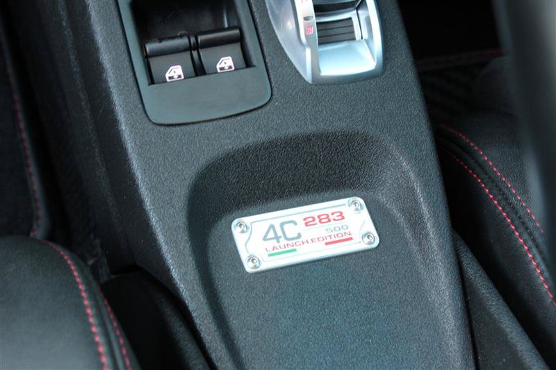Used 2015 Alfa Romeo 4C Launch Edition w/ Convenience Group RWD image 28