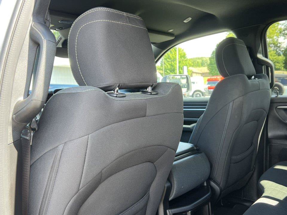 Used 2025 RAM 1500 Big Horn AWD/4WD image 33