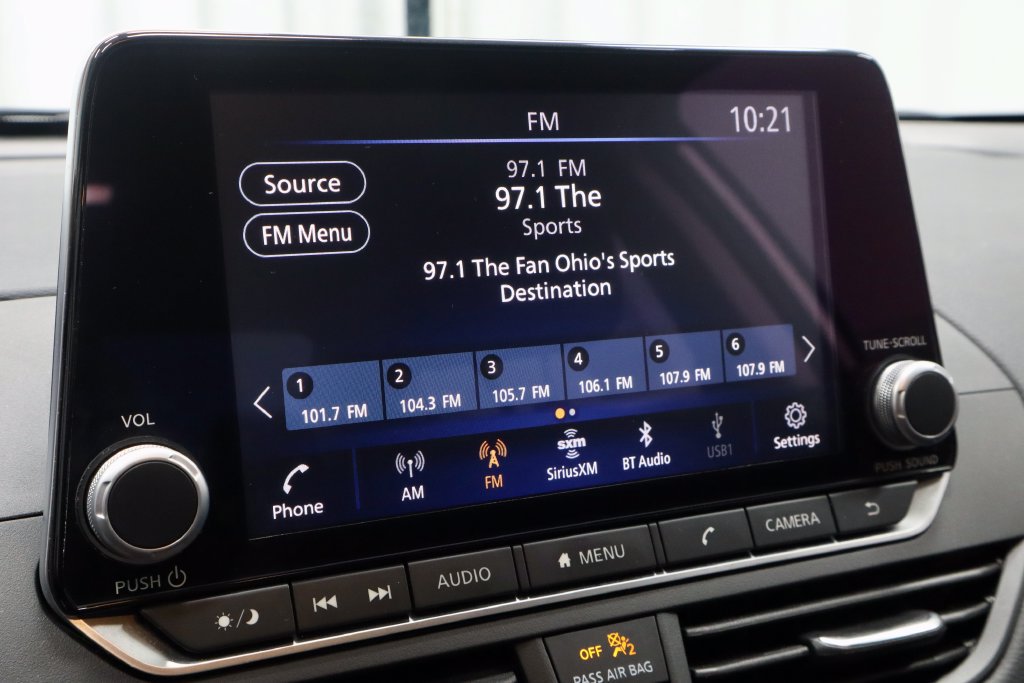 Certified 2025 Nissan Altima 2.5 S FWD image 3