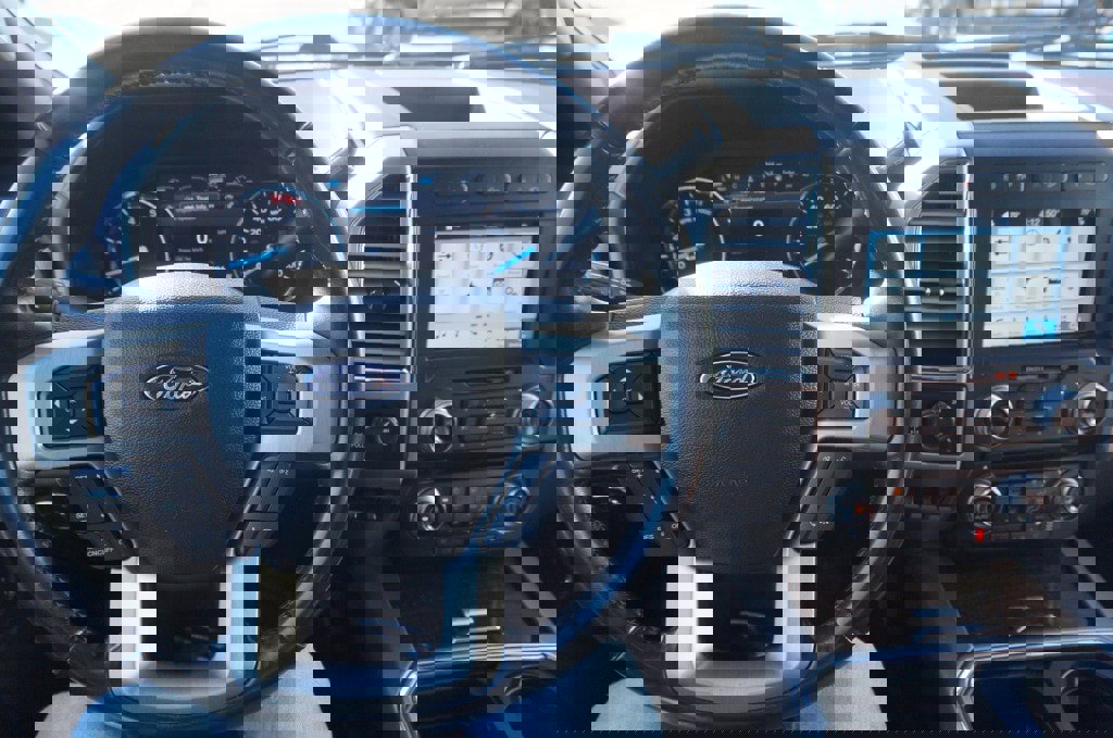 Used 2017 Ford F250 Platinum w/ Platinum Ultimate Package image 22