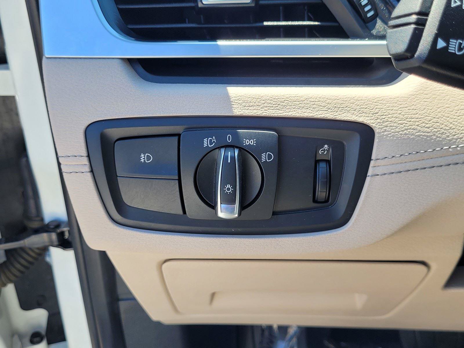 Used 2020 BMW X1 xDrive28i w/ Convenience Package AWD/4WD image 33