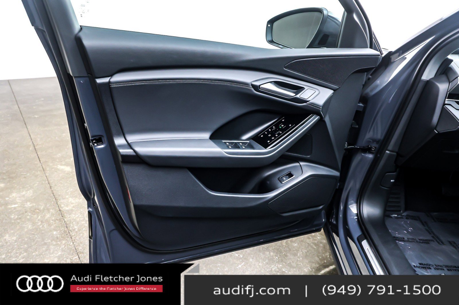 Used 2025 Audi Q6 e-tron Premium w/ Convenience Package image 21