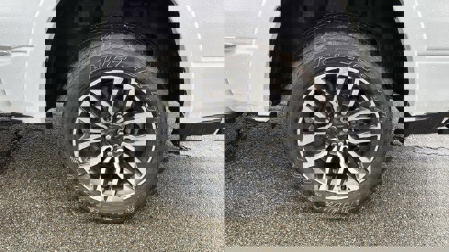 Used 2025 RAM 1500 Limited image 11