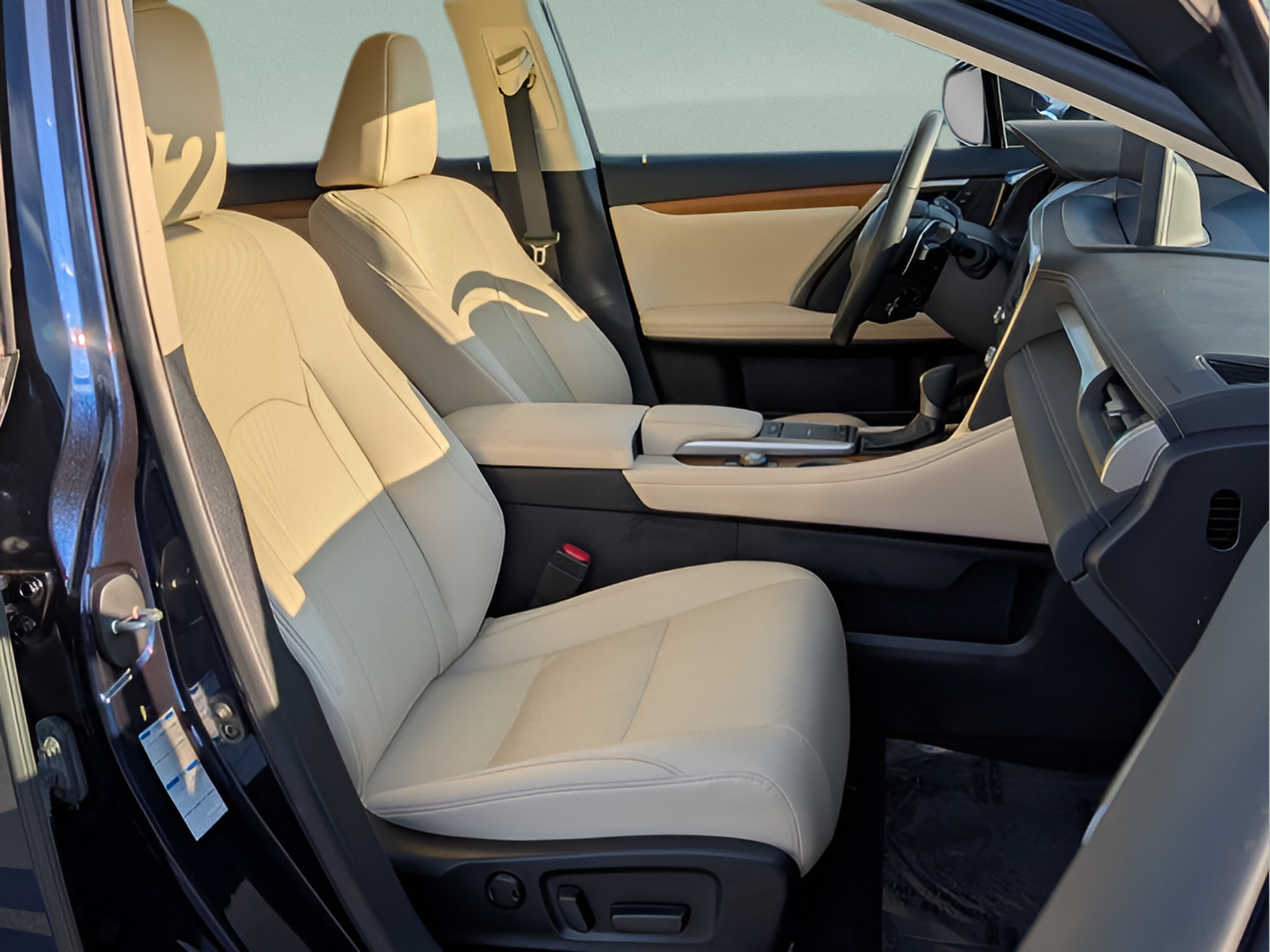 Certified 2022 Lexus RX 450h AWD w/ Premium Package image 16