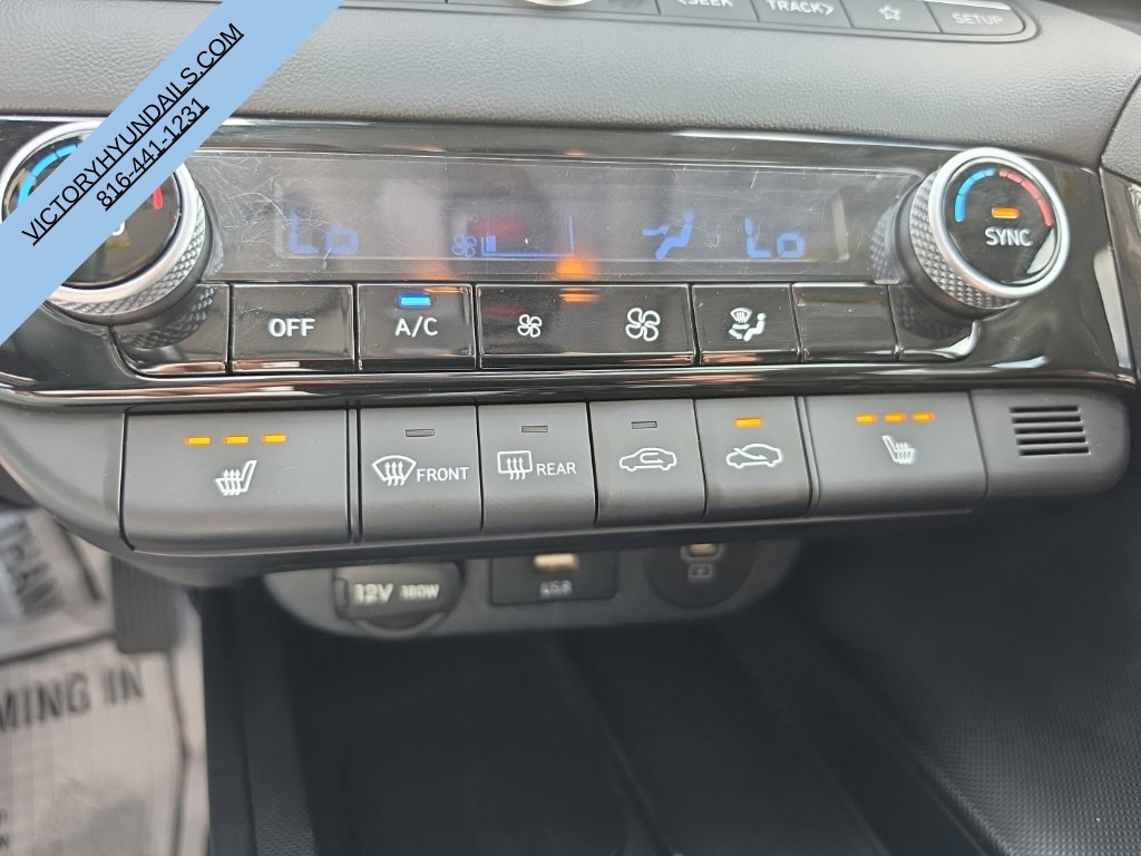Used 2025 Hyundai Elantra SEL FWD image 18