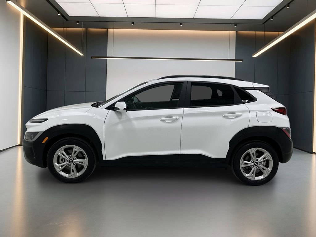 Certified 2023 Hyundai Kona SEL w/ Convenience Package image 2