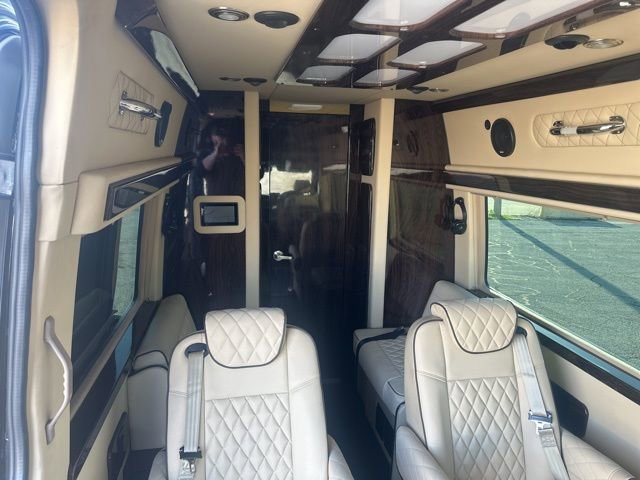 Used 2022 Mercedes-Benz Sprinter 3500 image 10