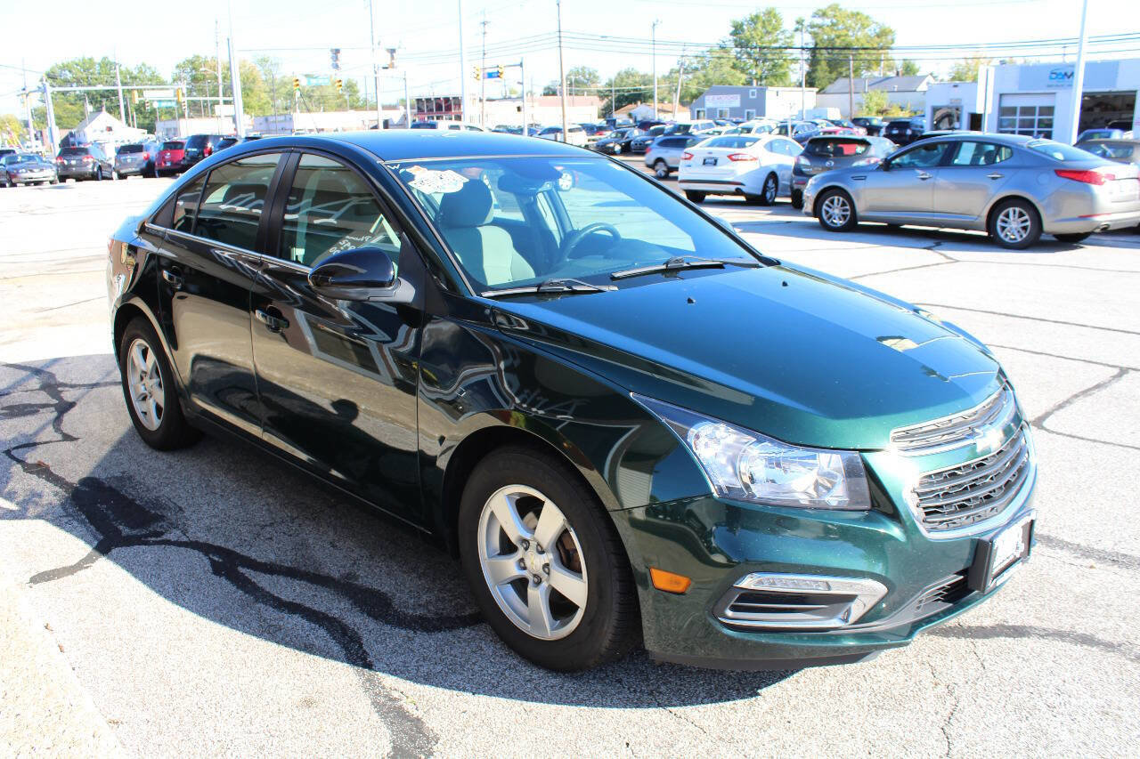 Used 2015 Chevrolet Cruze LT image 4