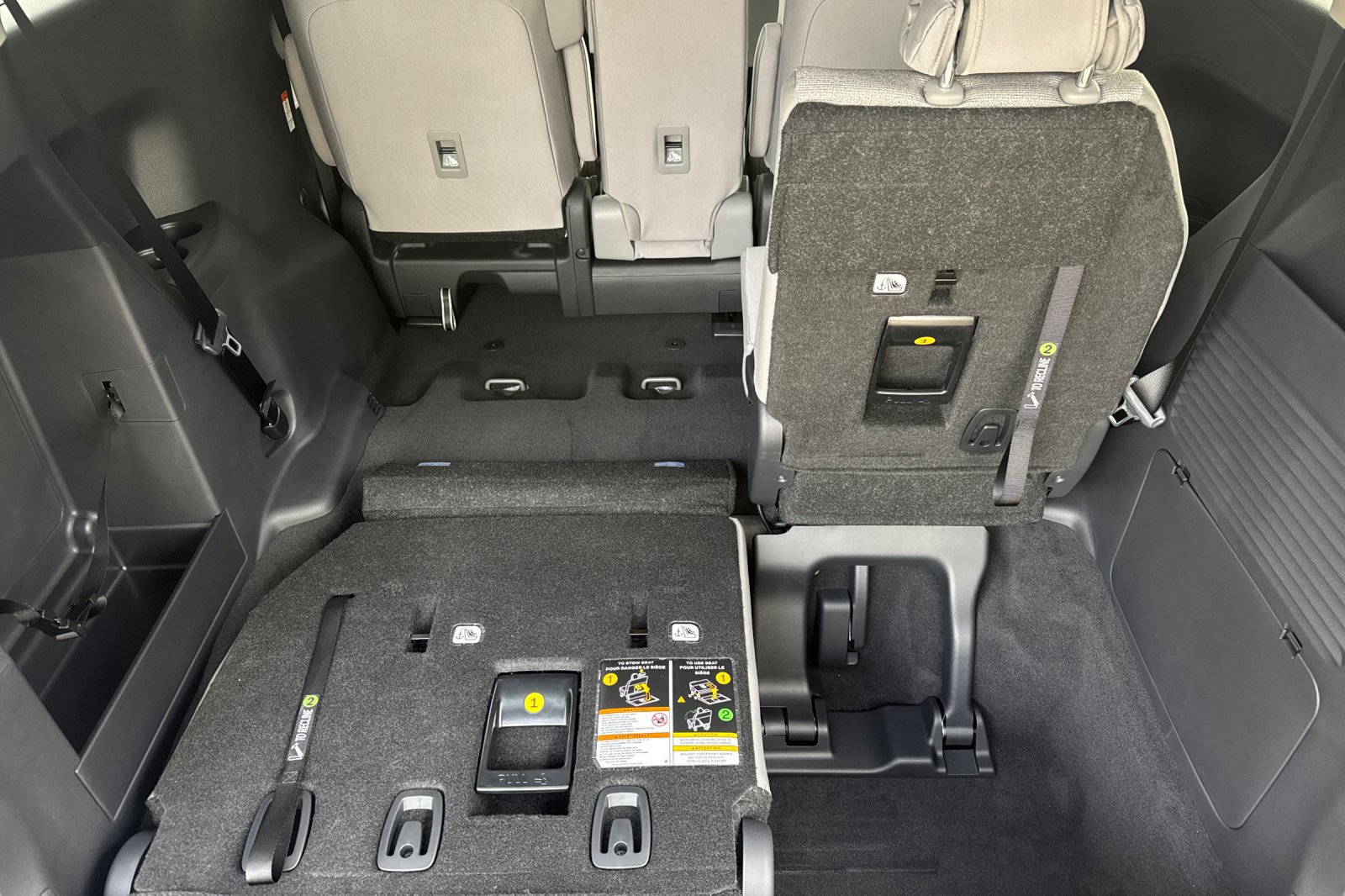 New 2026 Toyota Sienna LE FWD image 19