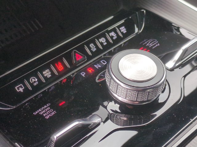 New 2026 Jeep Grand Wagoneer Summit AWD/4WD image 38