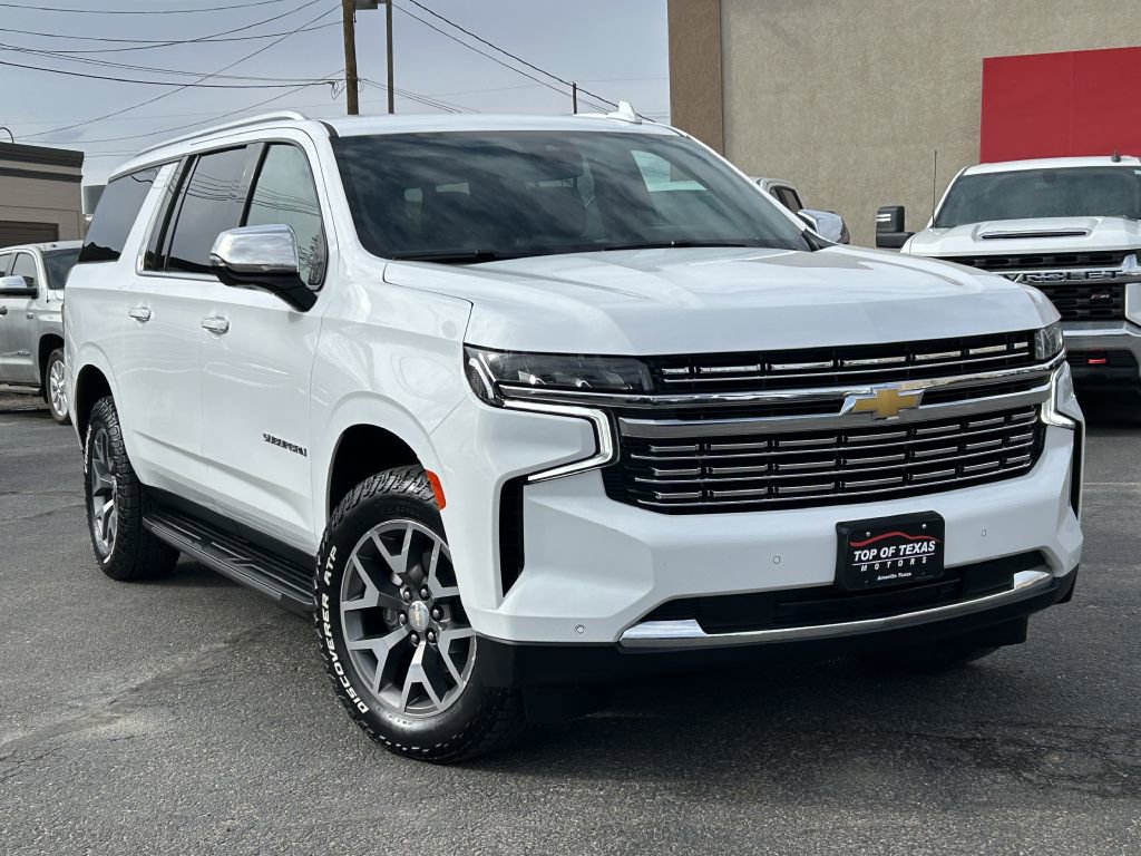 Used 2023 Chevrolet Suburban Premier image 2