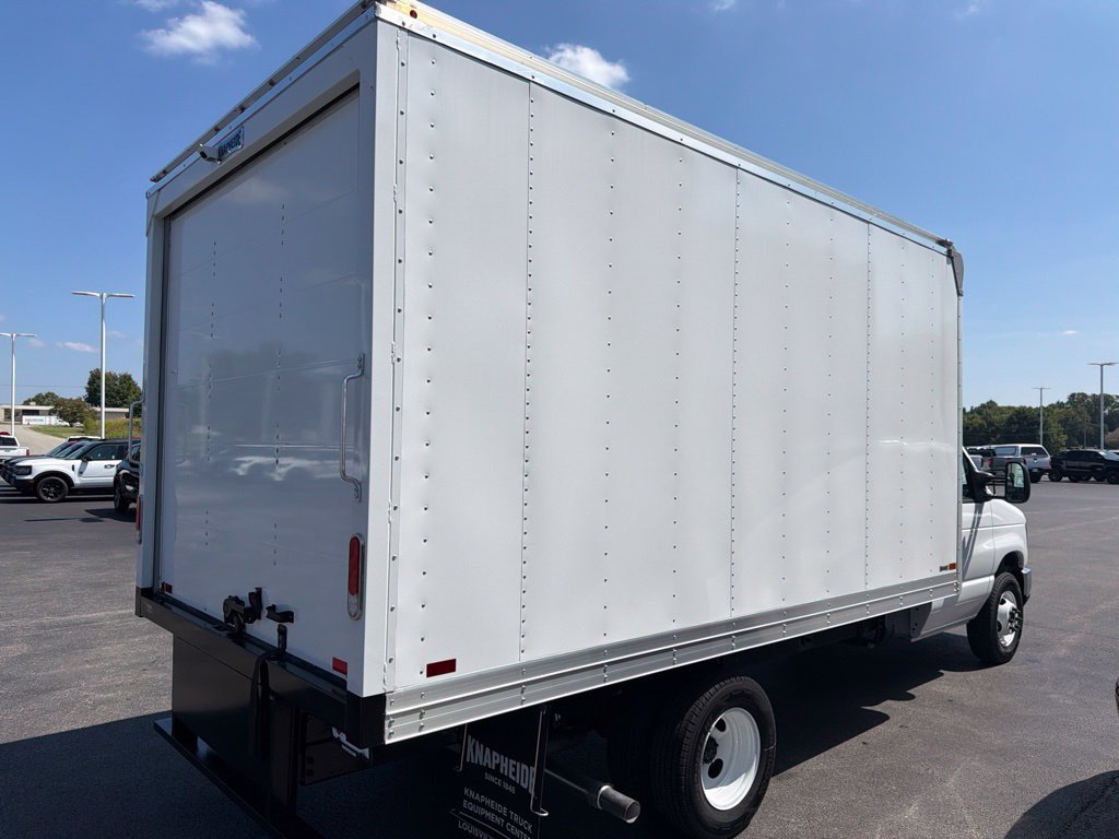 New 2027 Ford E-350 and Econoline 350 Super Duty w/ Power Equipment Group RWD image 6