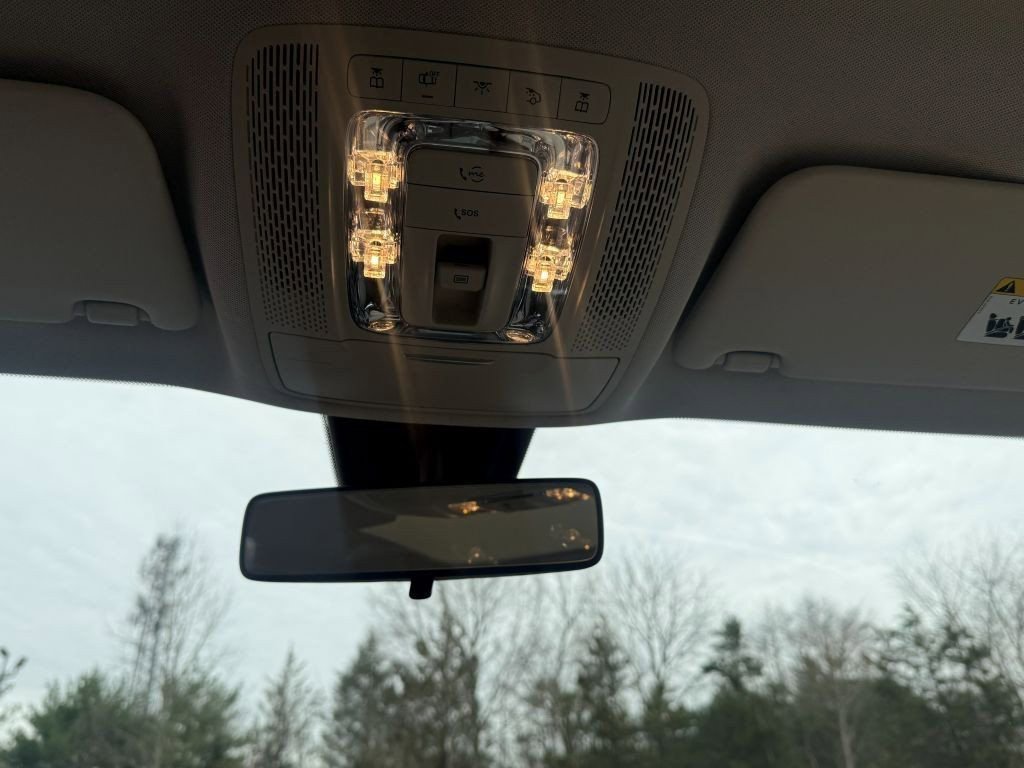 Used 2020 Mercedes-Benz GLB 250 4MATIC image 17