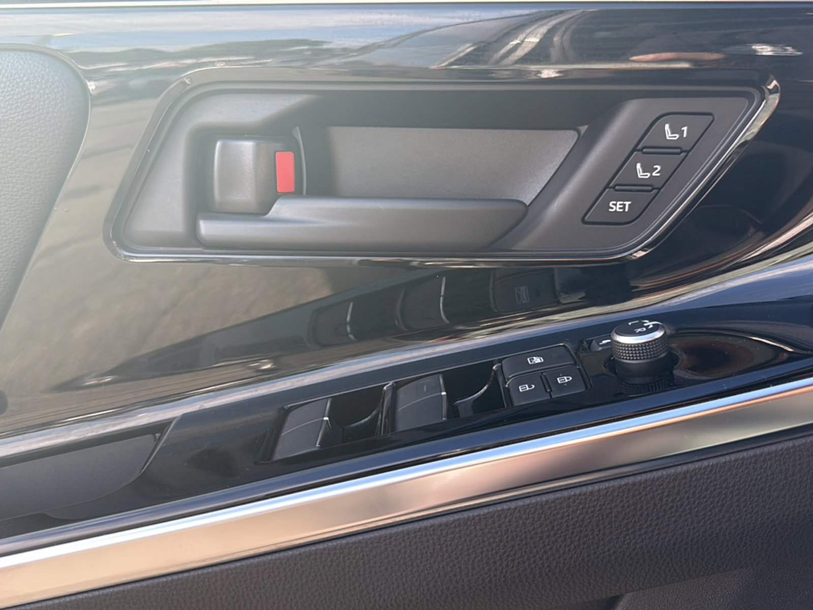 Certified 2023 Subaru Solterra AWD image 19