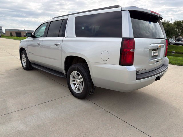Used 2018 Chevrolet Suburban LT AWD/4WD image 8