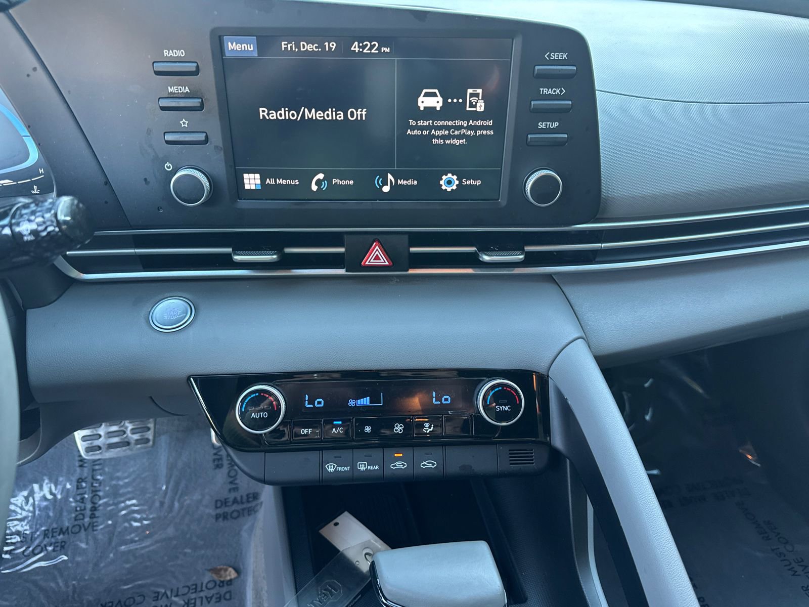 Used 2025 Hyundai Elantra Sport image 28