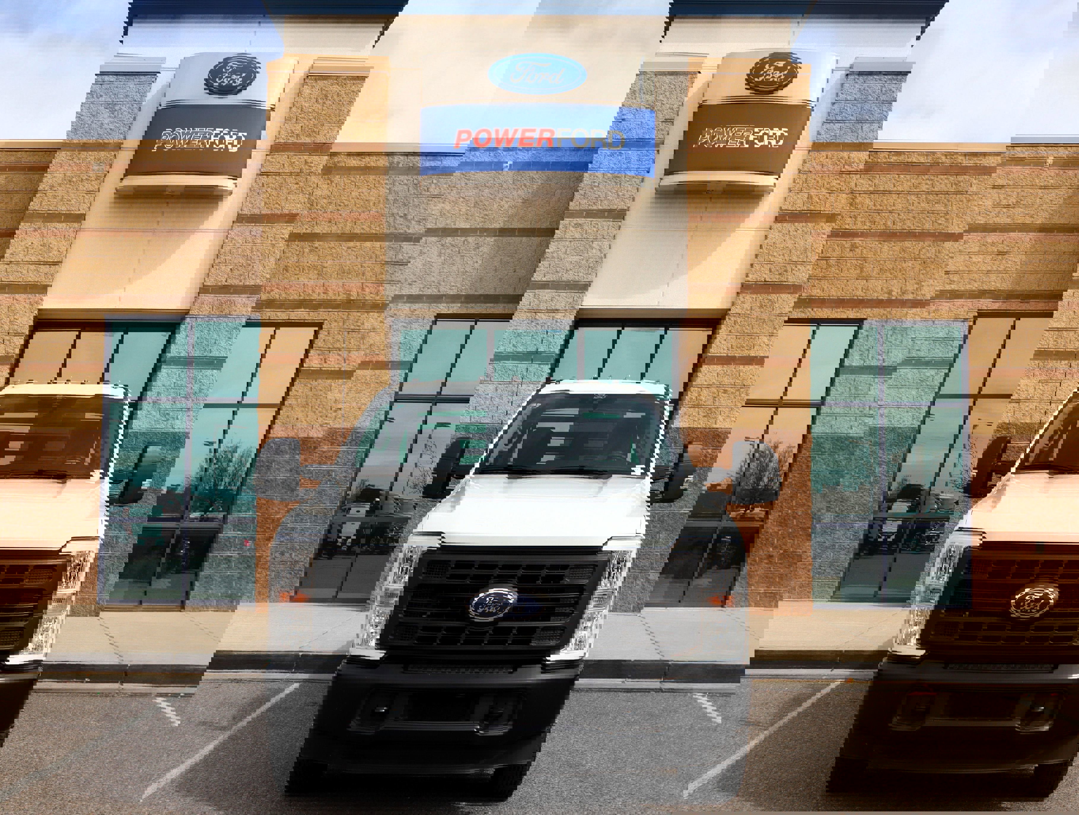 Used 2025 Ford F350 XL image 3