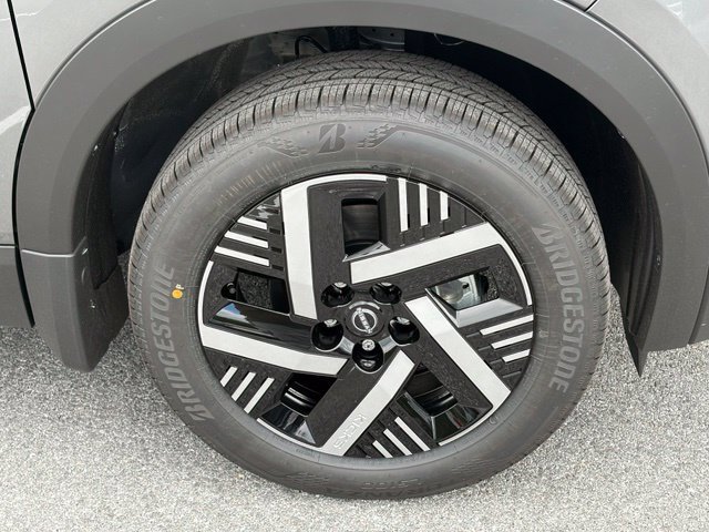 New 2026 Nissan Kicks SV w/ Cold Weather Package FWD image 11