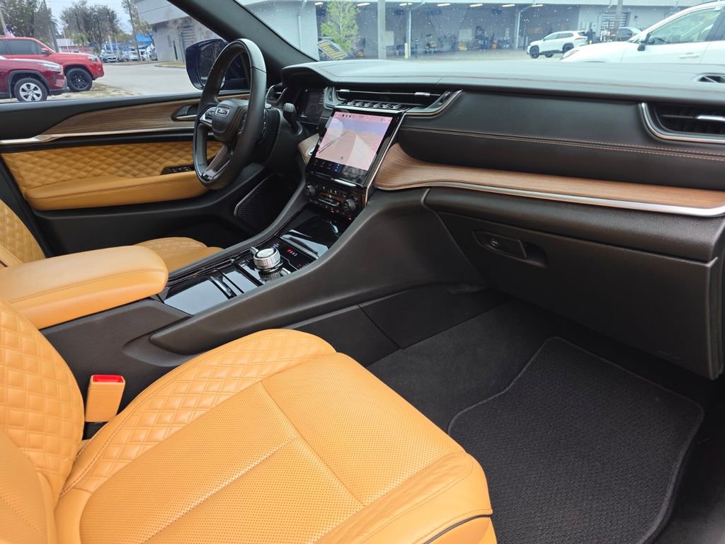 Used 2022 Jeep Grand Cherokee Summit w/ Adv Protech Group IV image 13