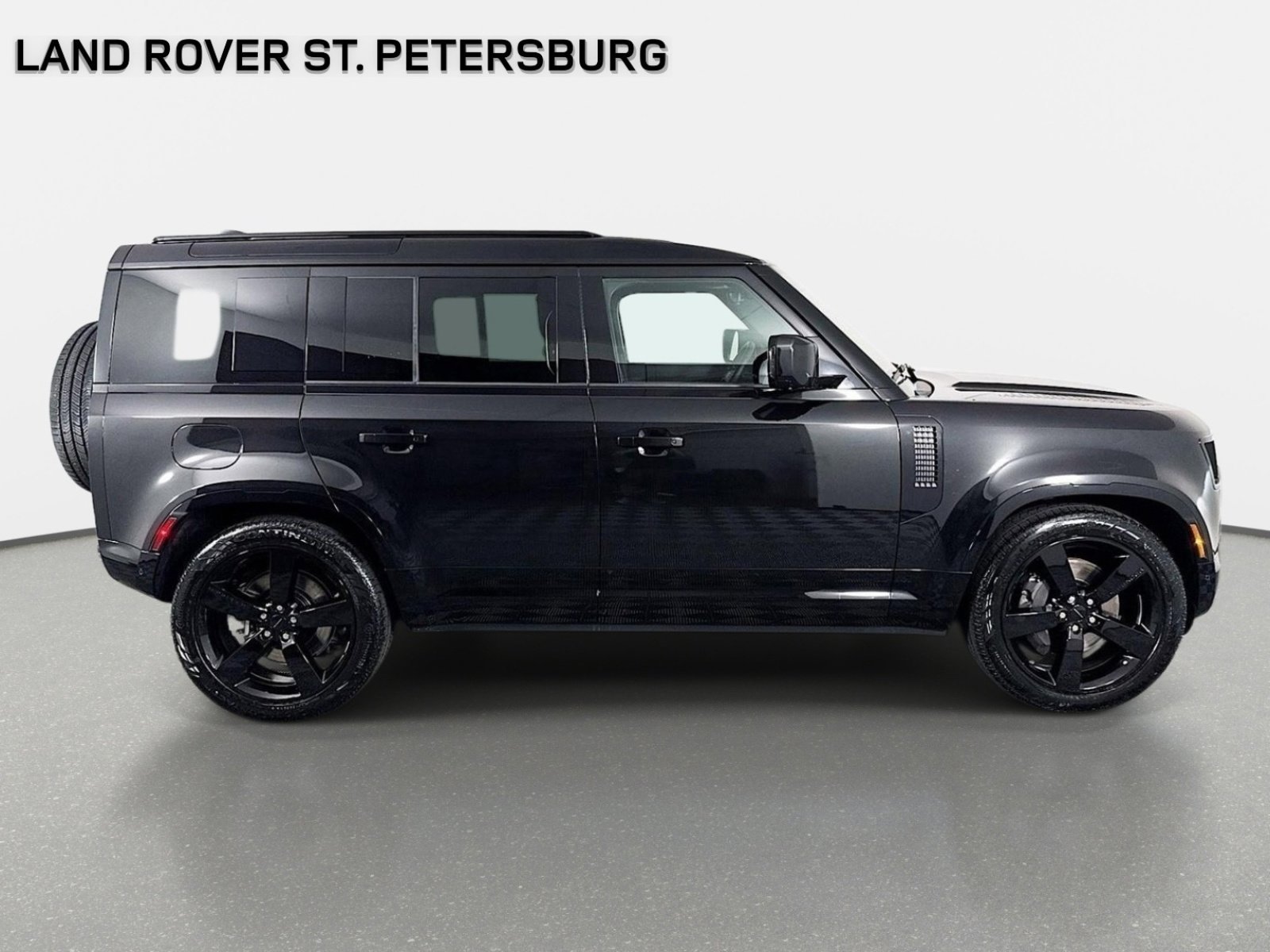 New 2026 Land Rover Defender 110 X-Dynamic SE AWD/4WD image 4